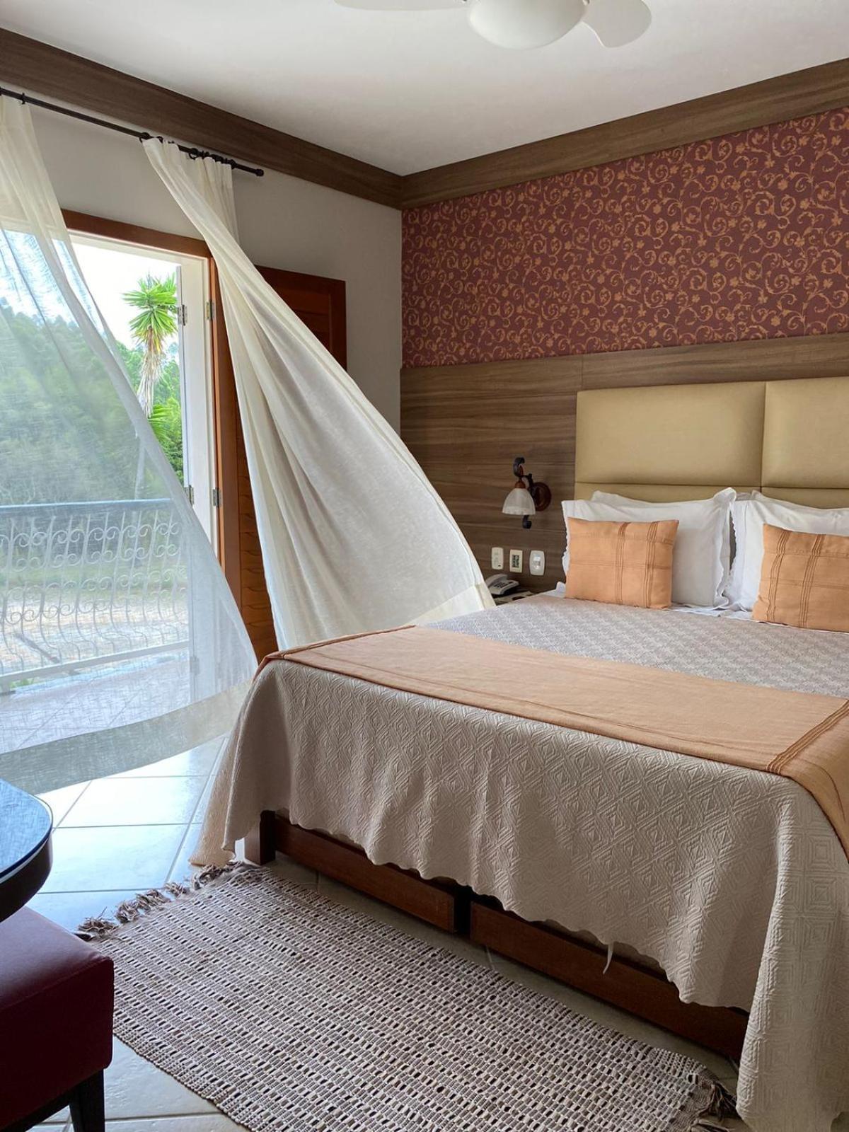 Pousada Lusitania Hotell Pedra Azul  Exteriör bild