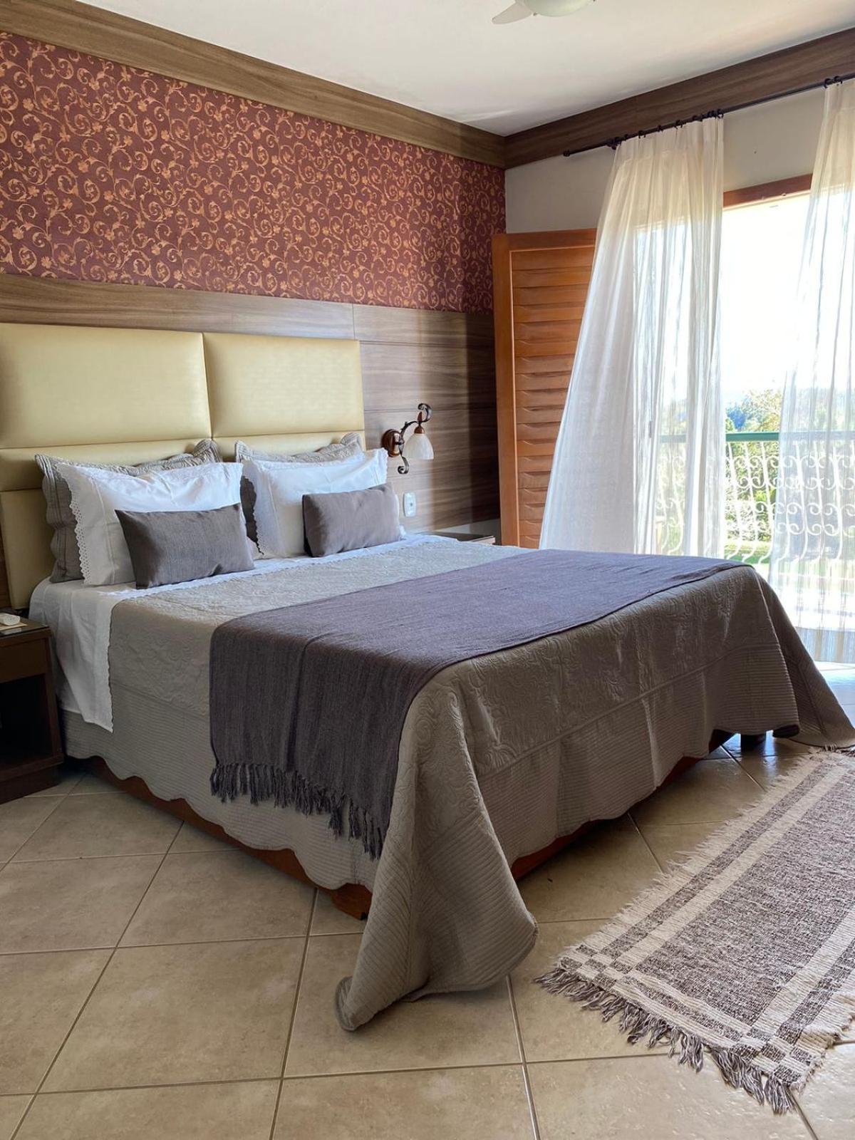 Pousada Lusitania Hotell Pedra Azul  Exteriör bild